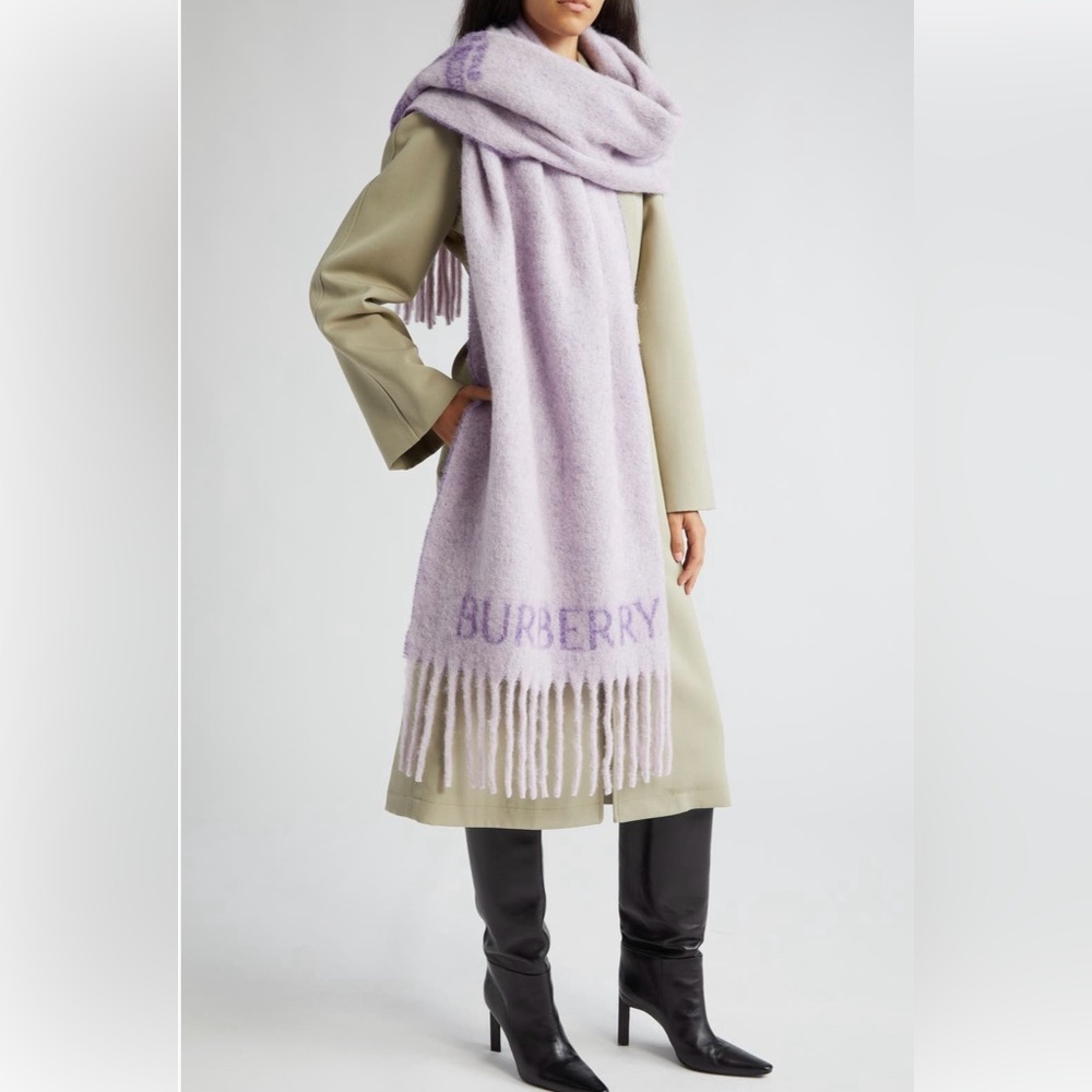 BNWT Burberry Equestrian Knight Wool Scarf Lilac Purple Wrap Around Scarf